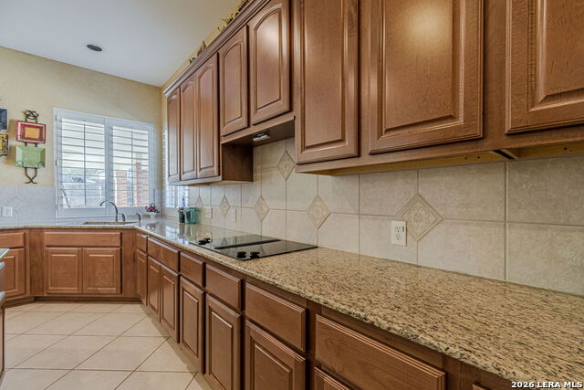 Image 40 of 97 For 8416 Monument Oak