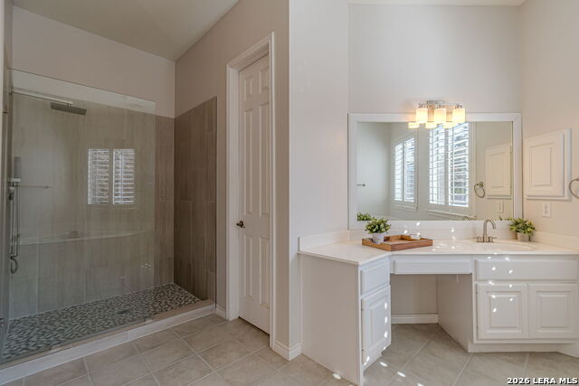 Image 53 of 97 For 8416 Monument Oak