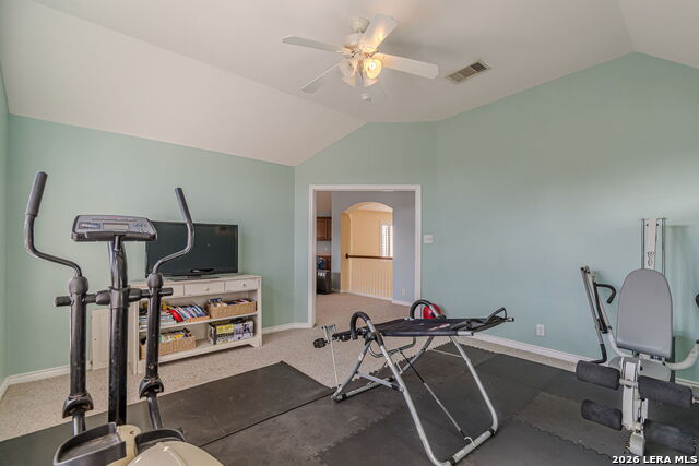 Image 62 of 97 For 8416 Monument Oak