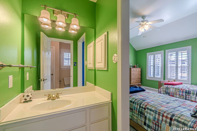 Image 69 of 97 For 8416 Monument Oak