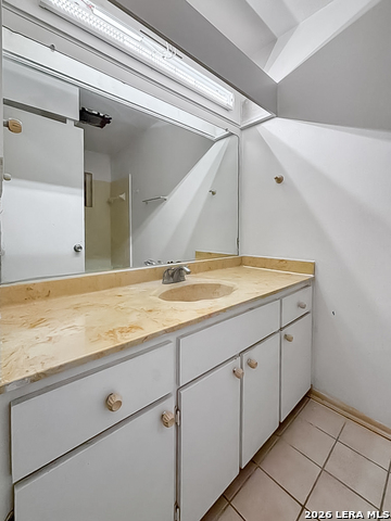 Image 17 of 25 For 6227 Cairo  