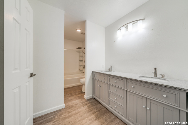 Image 19 of 51 For 8151 Cantura Mills