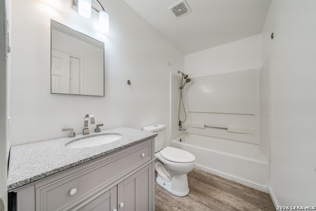 Image 24 of 51 For 8151 Cantura Mills