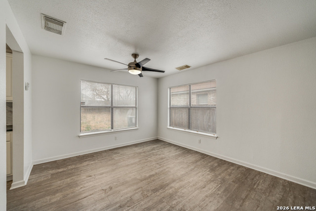 Image 8 of 51 For 8151 Cantura Mills