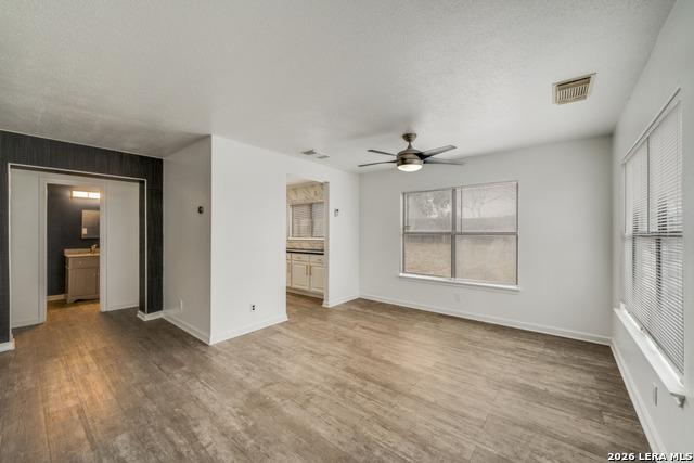 Image 9 of 51 For 8151 Cantura Mills