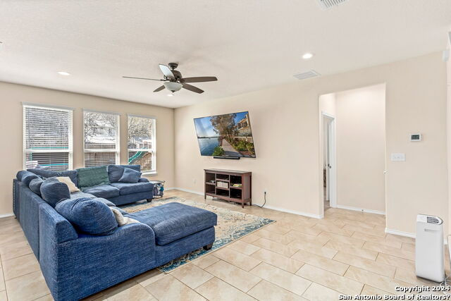 Image 11 of 27 For 11019 Pomona Park