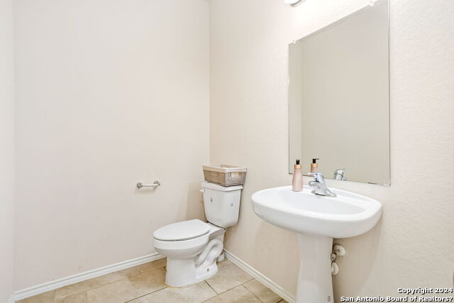 Image 13 of 27 For 11019 Pomona Park