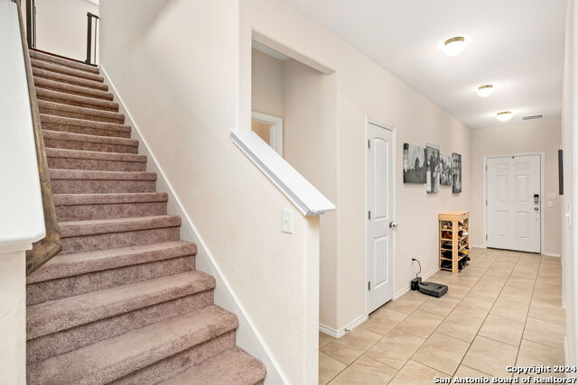 Image 4 of 27 For 11019 Pomona Park