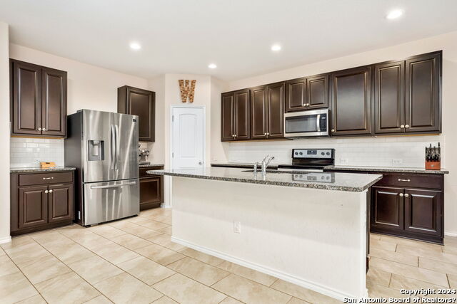 Image 7 of 27 For 11019 Pomona Park