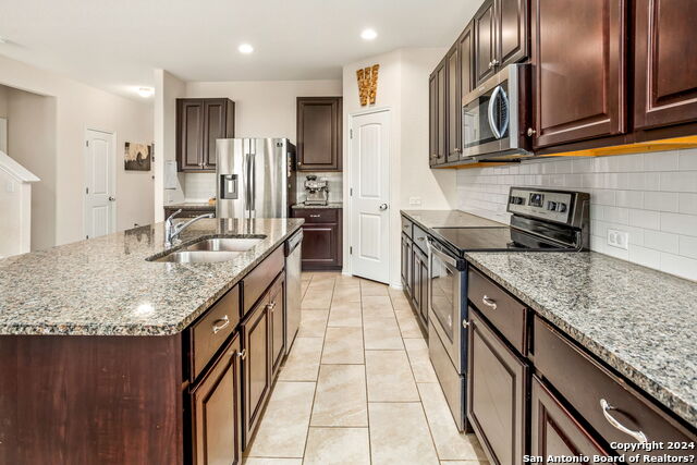 Image 8 of 27 For 11019 Pomona Park