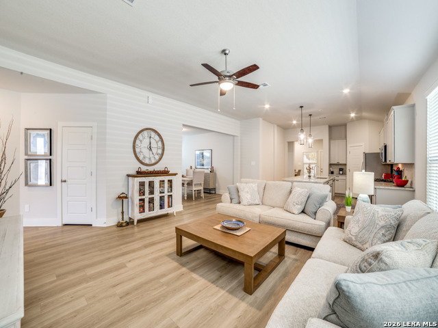 Image 6 of 29 For 14519 Rainwater Trail