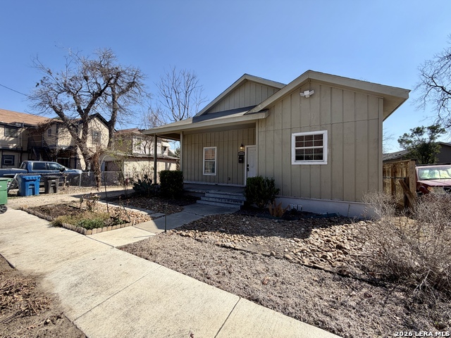 Image 2 of 26 For 210 Cadwallader