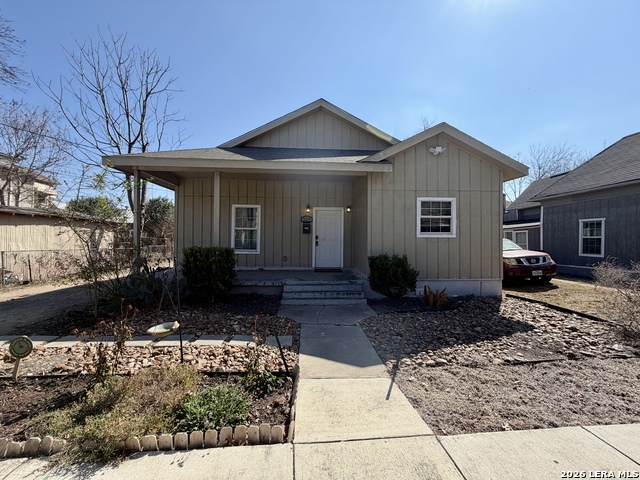 Image 4 of 26 For 210 Cadwallader