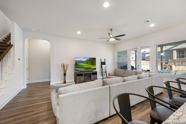 Image 11 of 44 For 222 Sigel  