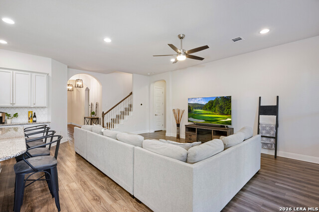 Image 12 of 44 For 222 Sigel  