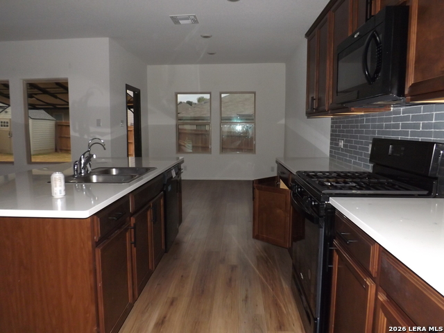 Image 2 of 22 For 6835 Alaskan Way