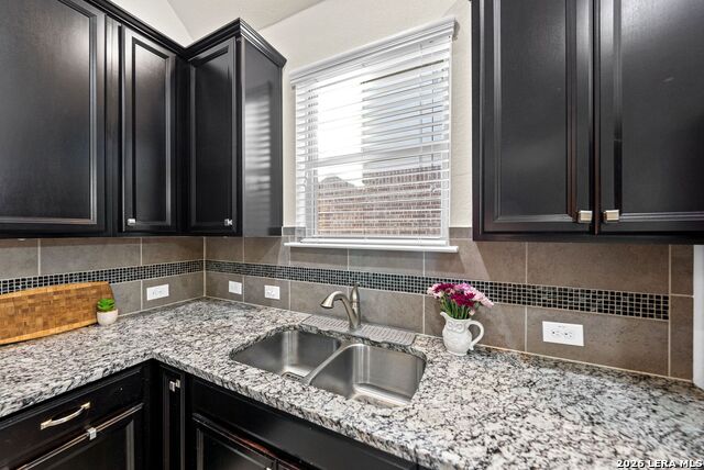 Image 10 of 41 For 216 Aspen  