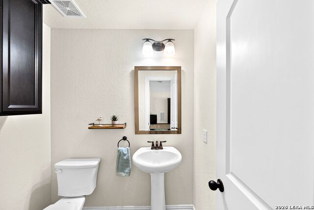 Image 32 of 41 For 216 Aspen  