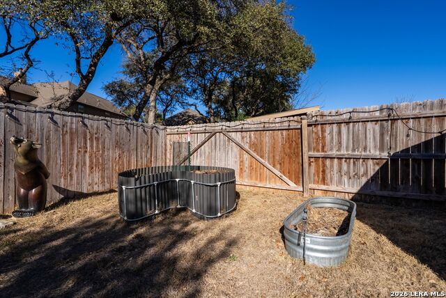 Image 37 of 41 For 216 Aspen  