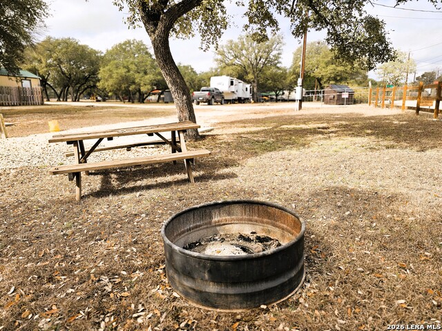 Image 22 of 32 For 605 Lakeshore Ln