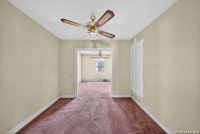 Image 14 of 50 For 843 Hoover Ave