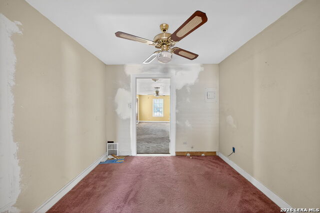 Image 15 of 50 For 843 Hoover Ave