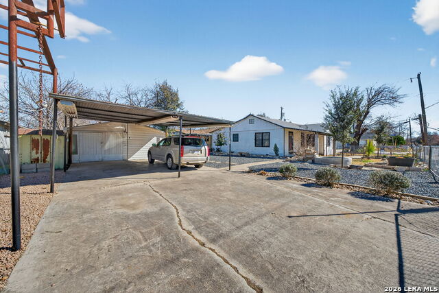 Image 34 of 50 For 843 Hoover Ave