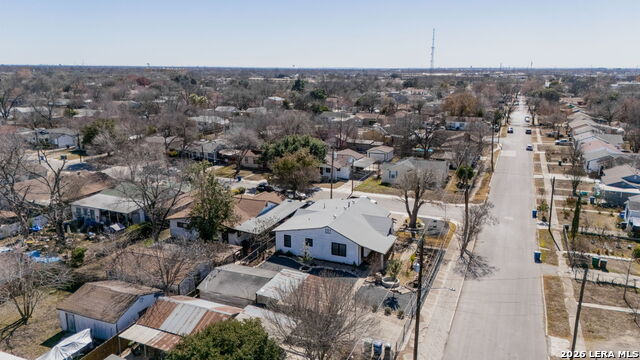 Image 42 of 50 For 843 Hoover Ave