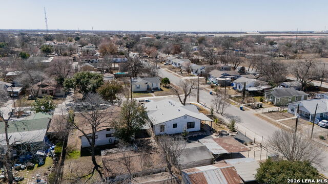 Image 43 of 50 For 843 Hoover Ave