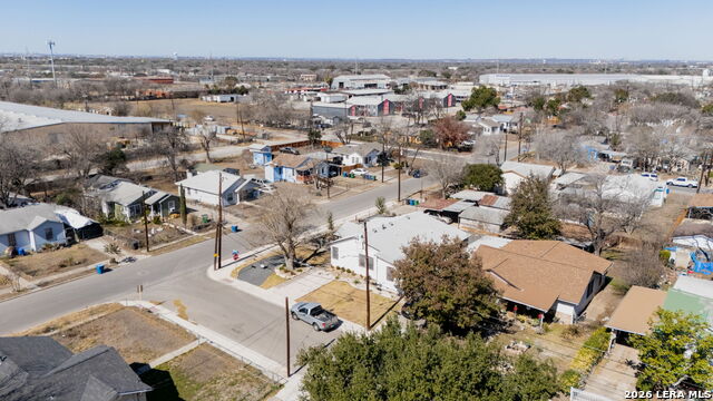 Image 45 of 50 For 843 Hoover Ave