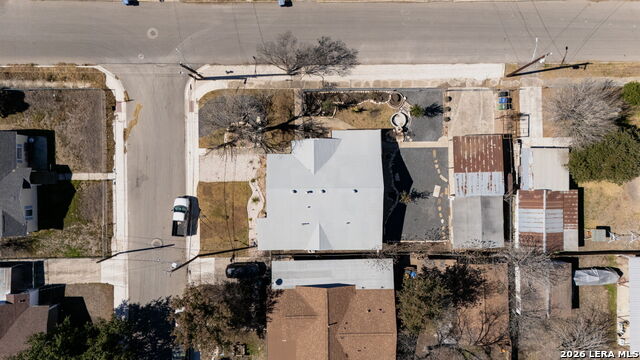 Image 47 of 50 For 843 Hoover Ave