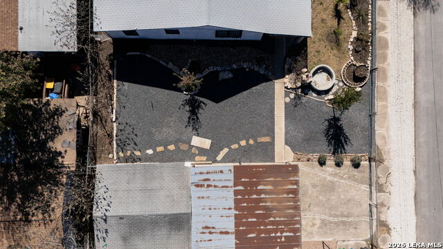 Image 48 of 50 For 843 Hoover Ave