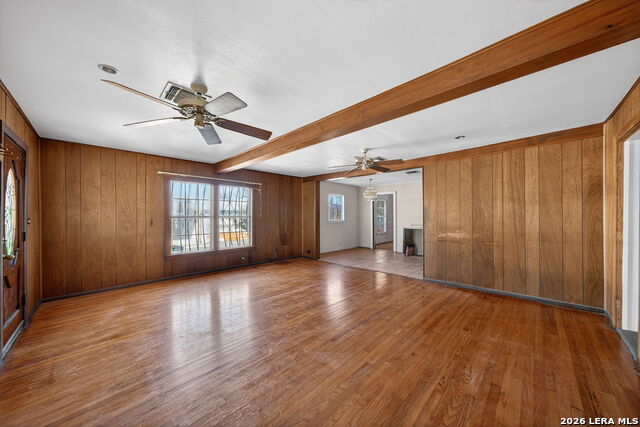 Image 6 of 50 For 843 Hoover Ave