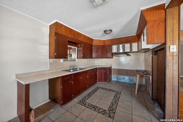 Image 9 of 50 For 843 Hoover Ave