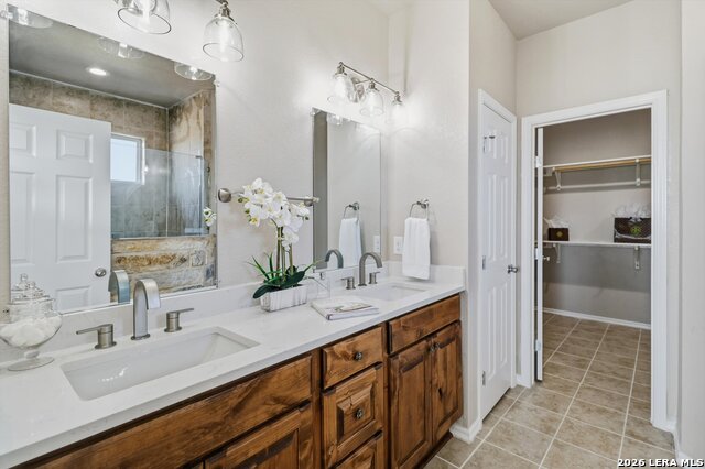 Image 26 of 43 For 14674 Silesia Dr