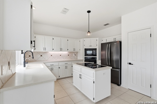 Image 12 of 35 For 602 Lightstone