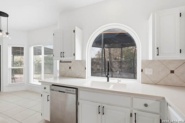 Image 13 of 35 For 602 Lightstone