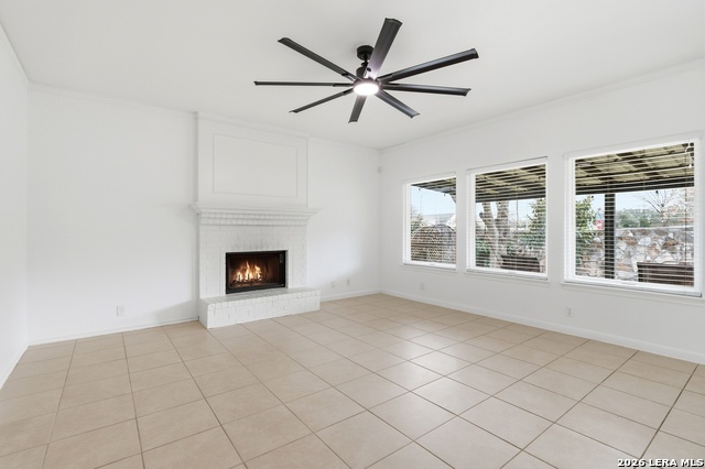 Image 18 of 35 For 602 Lightstone