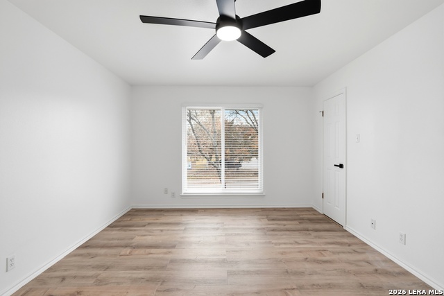 Image 25 of 35 For 602 Lightstone