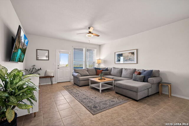 Listing photo id 3 for 610 Ridgehorn