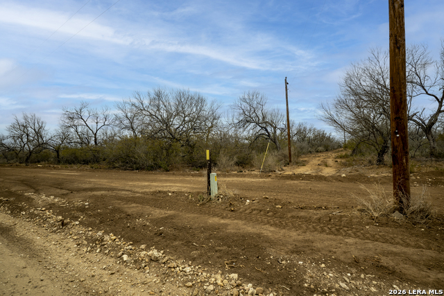 Listing photo id 4 for 2410 San Miguel Tract #2