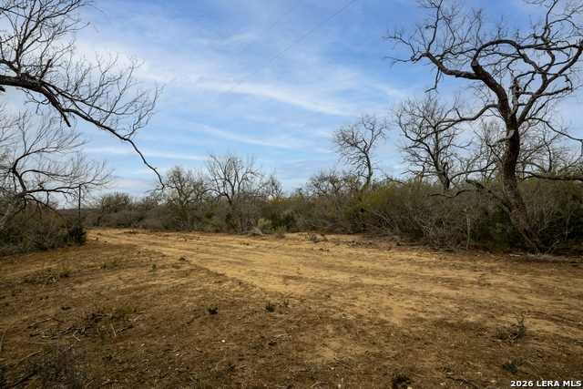Listing photo id 5 for 2410 San Miguel Tract #2