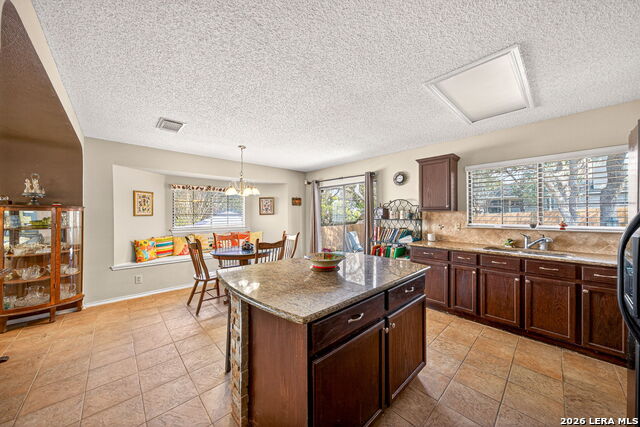 Listing photo id 11 for 10118 Sandbrook Hill