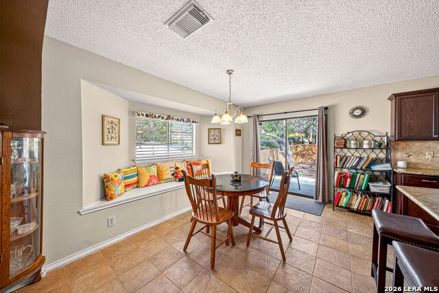 Listing photo id 7 for 10118 Sandbrook Hill