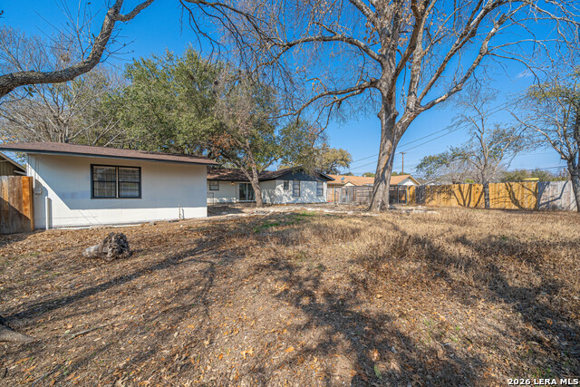 Image 32 of 33 For 11118 Dreamland