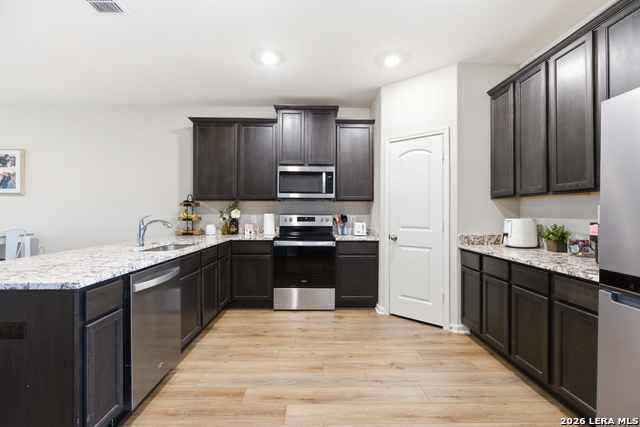 Image 9 of 26 For 9142 Canvas Run