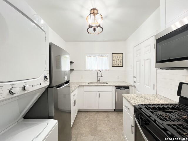 Image 12 of 32 For 2319 Burnet St