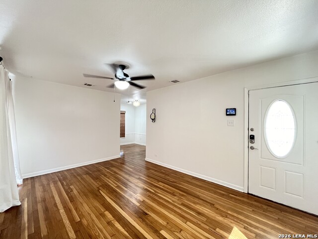 Image 8 of 32 For 2319 Burnet St