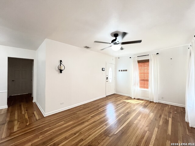 Image 9 of 32 For 2319 Burnet St