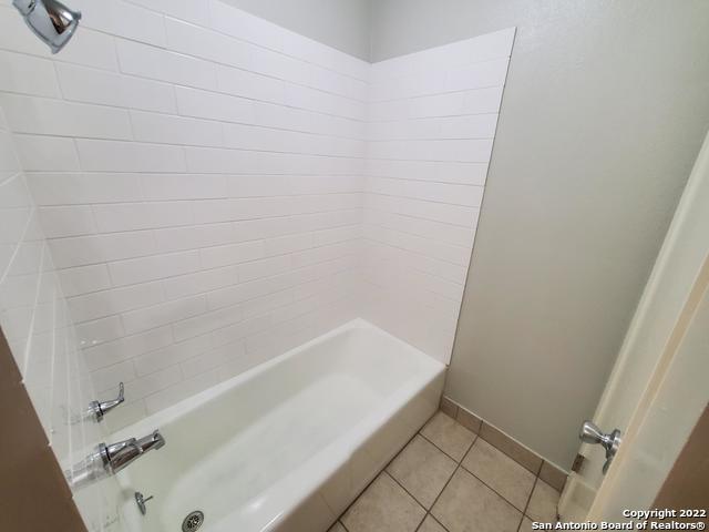 Image 10 of 19 For 911-y Vance Jackson Rd